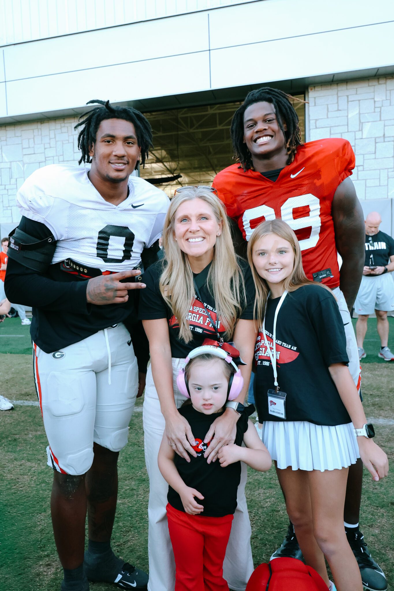 georgia bulldog cheerleaders with friend
