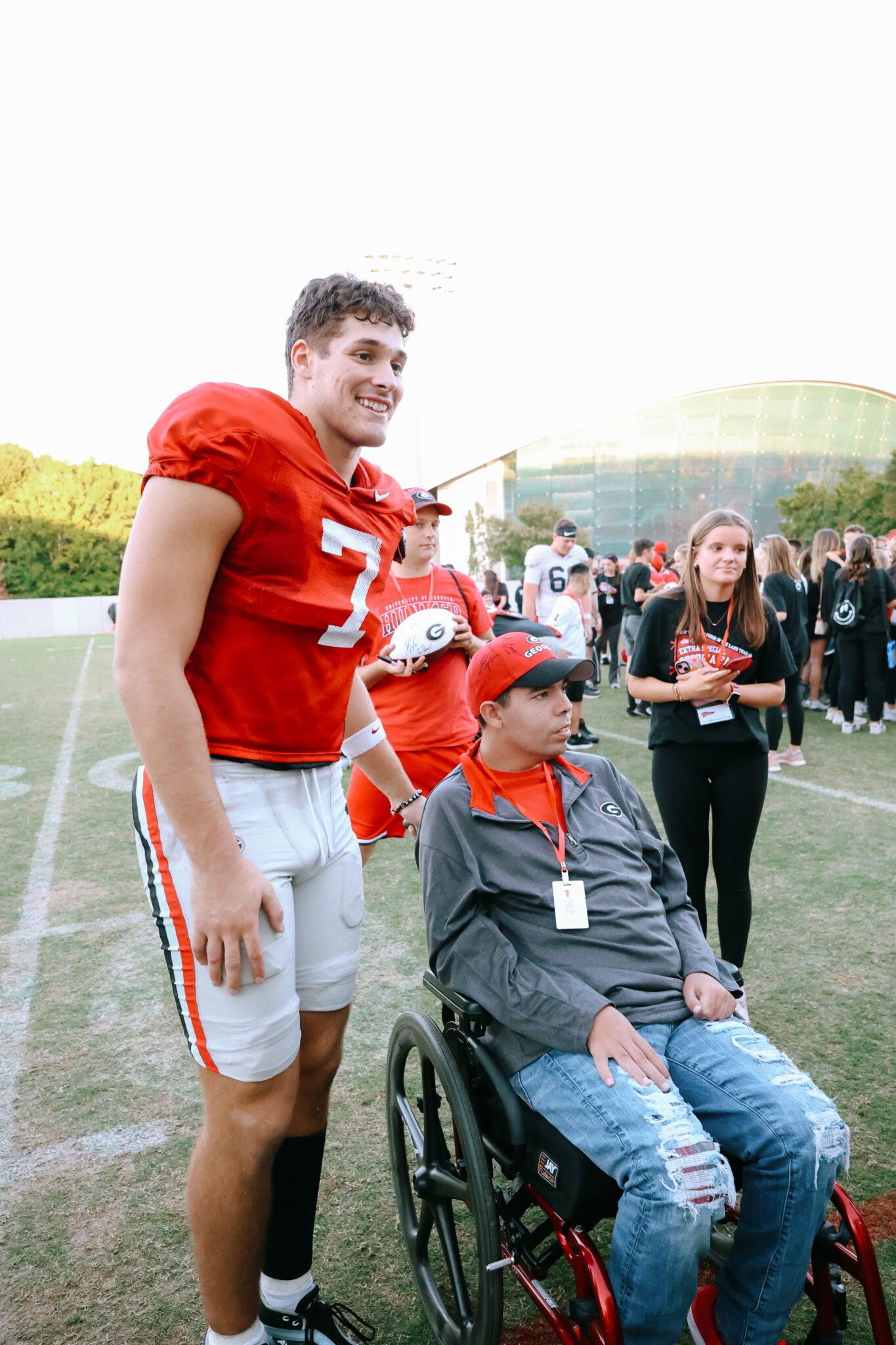 georgia bulldog player with friend